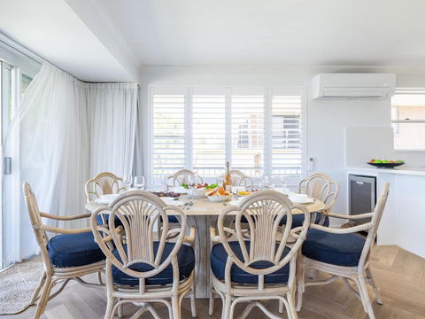 Albacore 3 Waterfront Pool Lift And Views - Accommodation Search 3