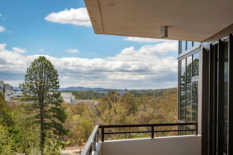 Amazing View In Large Apartment Barton ACT - Accommodation Search 0