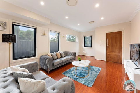 Aircabin - Carlingford - Sydney - 4 Beds House - Accommodation Search 2