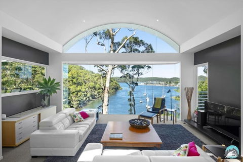 Aircabin - Daleys Point - Waterfront Retreat House - Accommodation Search 2
