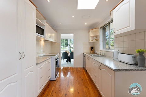 Aircabin - Marayong - Convenient - 3 Beds House - Accommodation Search 3