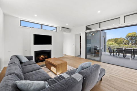 Aireys Sunset Beach House - Accommodation Search 3