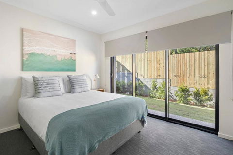 AIRLIE BEACH Delight. Hop, Skip Jump To Everything - Accommodation Search 4