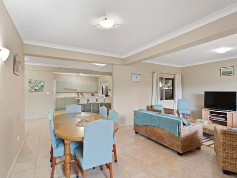 Ajax Avenue 6 - Accommodation Search 1