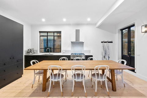 Albert - Accommodation Search 4