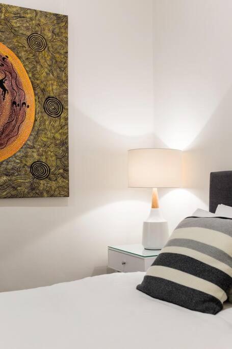 Albert Park Victorian House With Style And Art Gallery - Accommodation Search 4