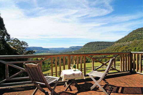Alcheringa Cottage Amazing Location With Views - Accommodation Search 2