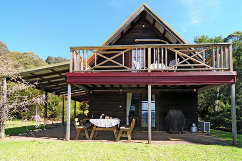 Alcheringa Cottage Amazing Location With Views - Accommodation Search 1