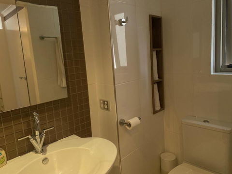 Alex Beachfront 3 Brm Apartment - 9th Floor - Accommodation Search 2
