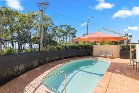 Alexander Beachfront Apartments - Accommodation Search 3
