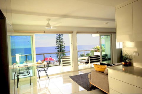 Alexandra Headland Ocean Dream - Stunning View ZA6 - Accommodation Search 0