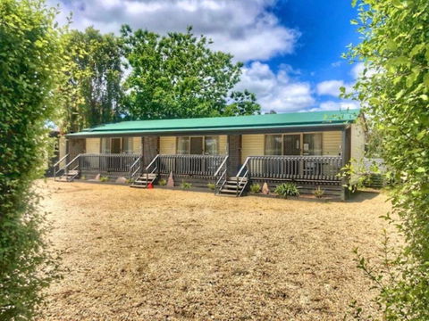 Alexandra Parklife Studio 3 - Accommodation Search 0