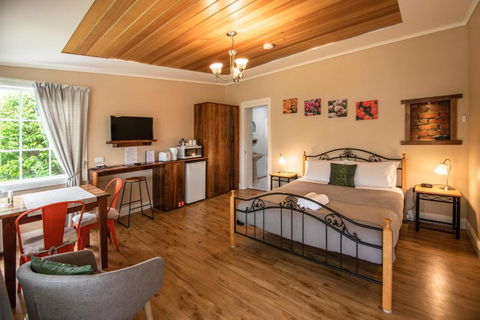 Alexandria Bed And Breakfast - Accommodation Search 1