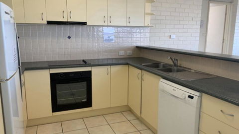 Alinga Unit 5 - Accommodation Search 2