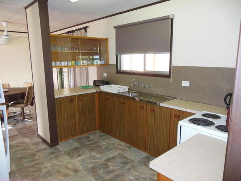 All Decked Out In Edithburgh - Accommodation Search 1