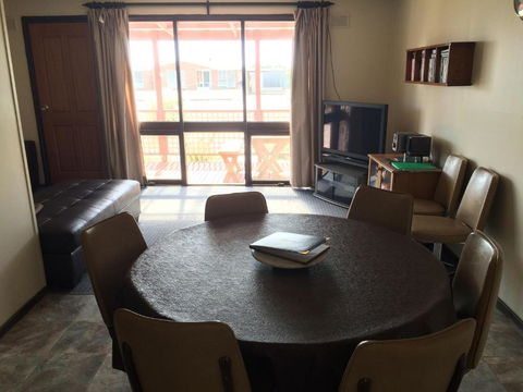 All Decked Out In Edithburgh - Accommodation Search 3