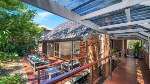 Allure - Bay Views And Wifi - Accommodation Search 3
