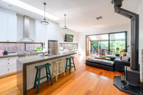 Alma, Art Deco Home In Caufield North - Accommodation Search 1