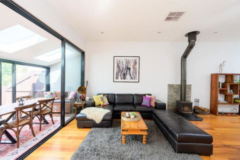 Alma, Art Deco Home In Caufield North - Accommodation Search 3