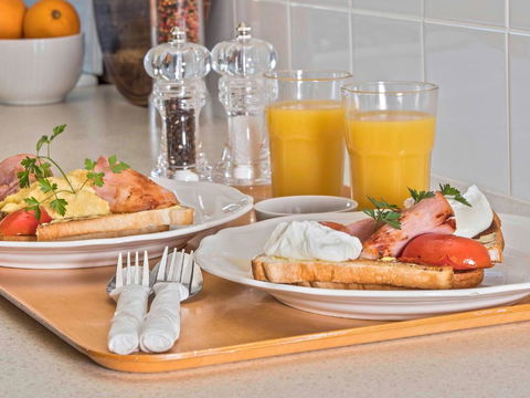 Almare Tourist Motel - Accommodation Search 4