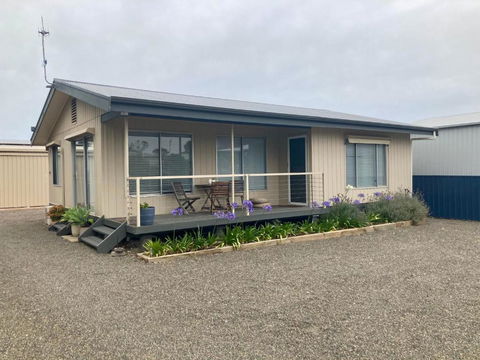 Almonta Escape - COFFIN BAY - Perfect For Couples Or Families - Accommodation Search 3