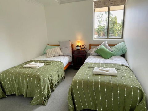 Aloha Adelaide - Accommodation Search 2