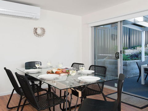 Aloha Beach House - Accommodation Search 1