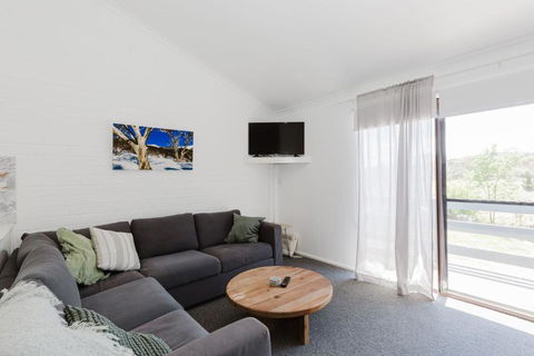 Alpha Centauri 7 Of 39 Gippsland Street - Accommodation Search 4