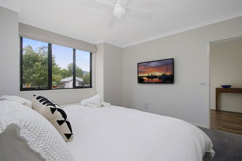 Alpine Knights Stylish Luxury - Accommodation Search 3