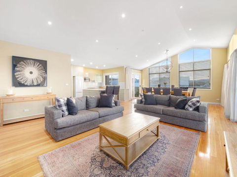 Alpine Retreat 107A Gippsland Street - Accommodation Search 1