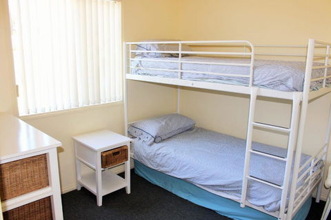 Alton Seas 67 Hargreaves Rd Middleton - No Linen Included - Accommodation Search 3