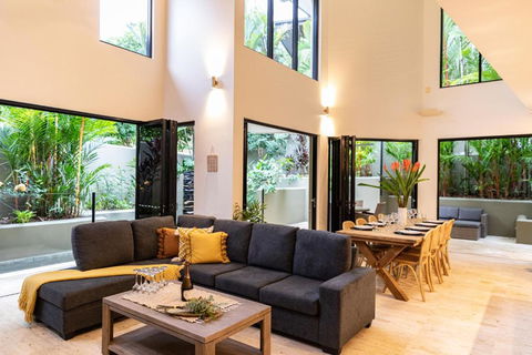 Amalfi - Port Douglas, Luxury In The Centre Of Town - Accommodation Search 0