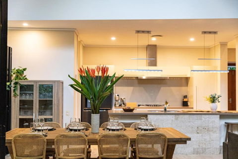 Amalfi - Port Douglas, Luxury In The Centre Of Town - Accommodation Search 3