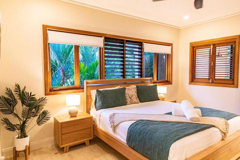 Amalfi - Port Douglas, Luxury In The Centre Of Town - Accommodation Search 4