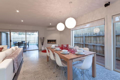 Amaroo - Accommodation Search 3