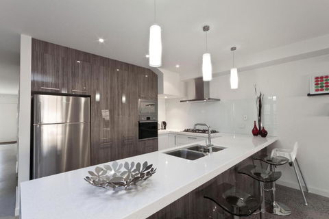 Amaroo - Accommodation Search 1