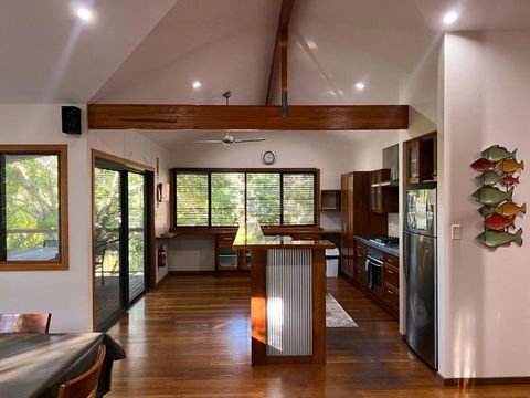 Amaroo - Bring Your Own Linen - Accommodation Search 4