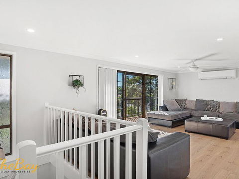 Amaroo Cres No 20 Fingal Bay Holiday Home - Accommodation Search 0