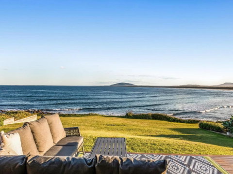 Amaroo - Accommodation Search 1