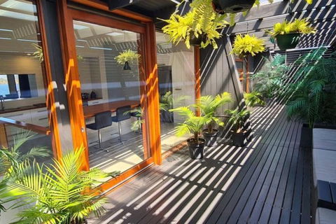 AMAZING 5-Star WATERFRONT RETREAT ON THE RIVERWALK - Accommodation Search 4