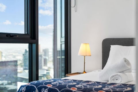 Amazing Bay Views & Spacious In Southbank 2B2B1C - Accommodation Search 2