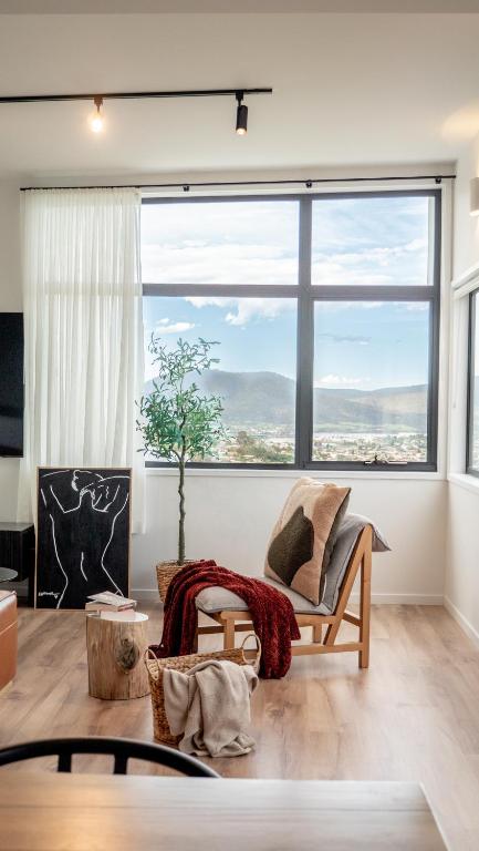Amazing View Architech Home 8Minutes To Hobart CBD - Accommodation Search 1