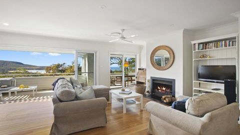 Amazing Views, Pet Friendly On Grandview - Accommodation Search 0