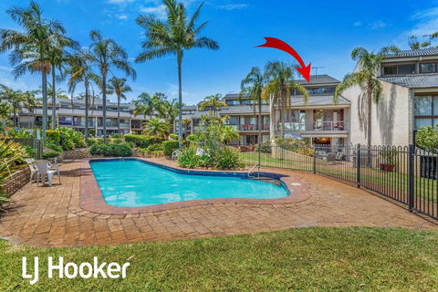 Amazing Waterfront Location - Accommodation Search 0