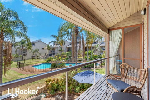 Amazing Waterfront Location - Accommodation Search 2