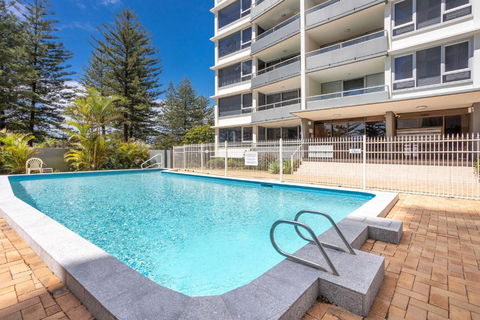 Ambassador Beachfront Apartments - Hosted By Burleigh Letting - Accommodation Search 1