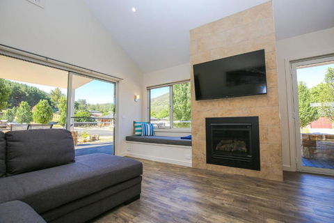 Amber Mist Villa - One - Accommodation Search 1
