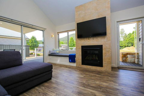 Amber Mist Villa - Two - Accommodation Search 1