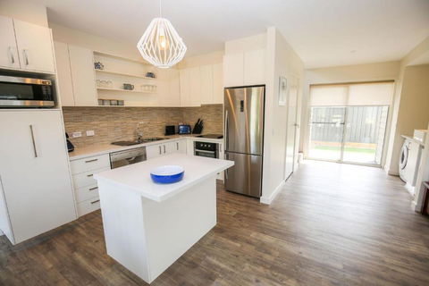 Amber Mist Villa - Two - Accommodation Search 4