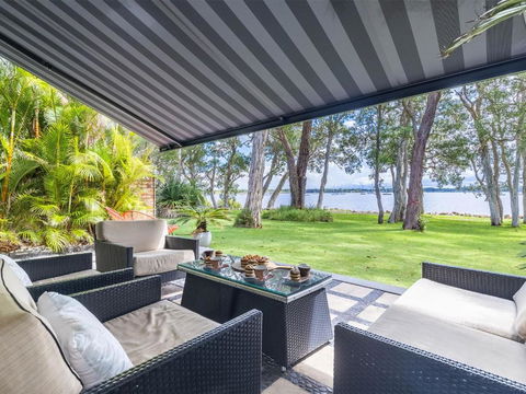 Ambience On The Waterfront 14 Danalene Parade - Accommodation Search 0